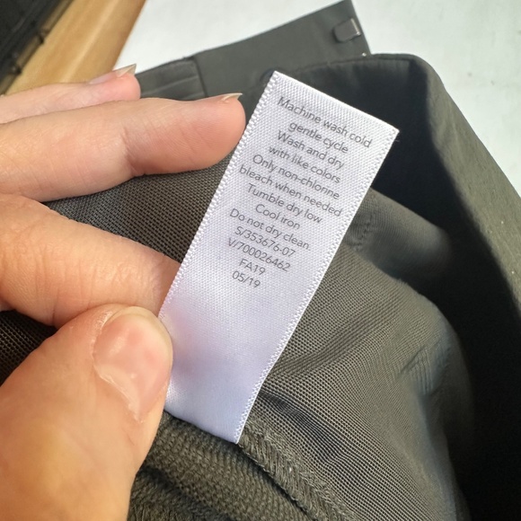 Athleta Wander Stash Skinny Pant - Picture 5 of 6